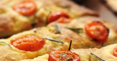 Biberiyeli Domatesli İtalyan Ekmeği – Focaccia