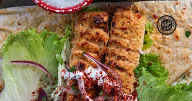 Fırında Pratik Tavuk Kebabı tarifi